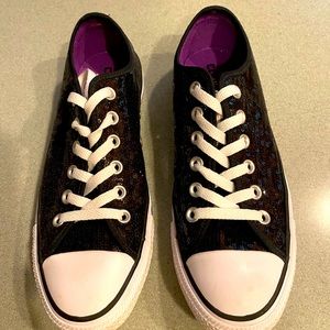 Converse All Star black sequin sneakers. Size men’s 6, women’s 8